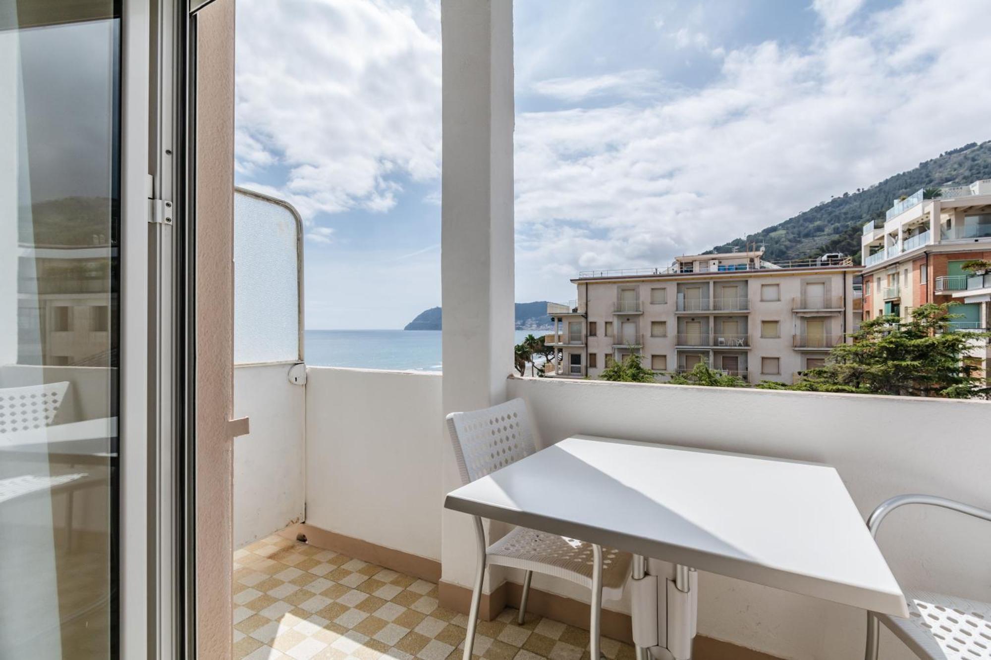 Hotiday Collection - Mediterranee 4* Alassio