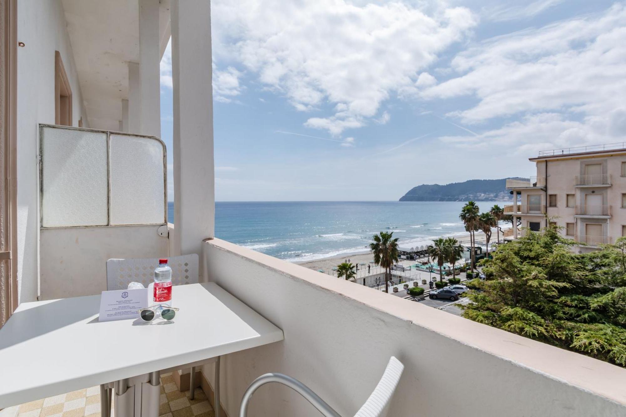 Hotiday Collection - Mediterranee 4* Alassio
